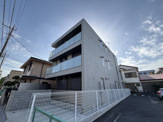 Masoin・Courageの外観