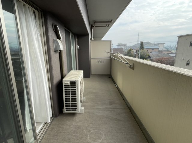 アルファスマート新居浜駅のバルコニー