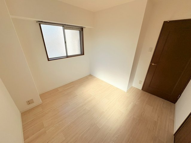 センターヒル岡本の居間・リビング