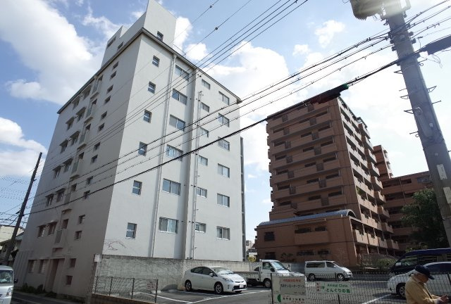 センターヒル岡本