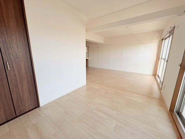 センターヒル岡本の居間・リビング