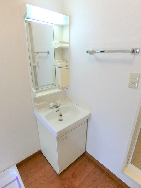 シェルの洗面所