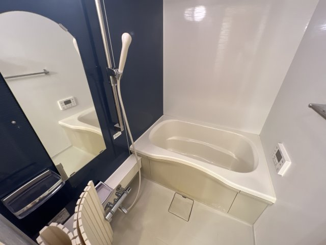 ソレイユ神田の浴室