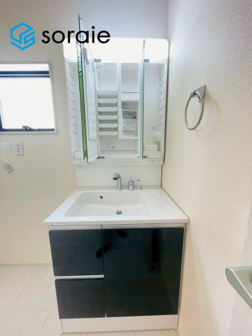 所沢市上新井第14期　新築戸建　全6棟　5号棟の独立洗面台|4/20　撮影