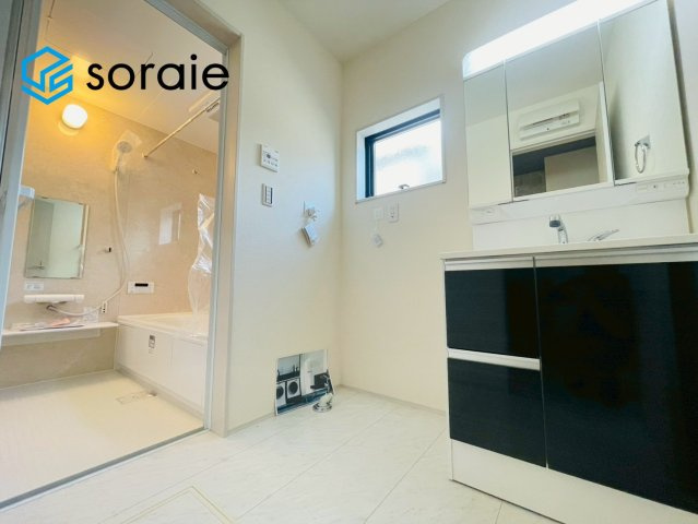 所沢市上新井第14期　新築戸建　全6棟　5号棟の独立洗面台|4/20　撮影