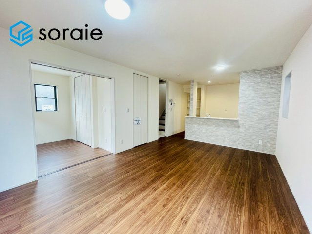 所沢市上新井第14期　新築戸建　全6棟　5号棟の居間・リビング|4/20　撮影