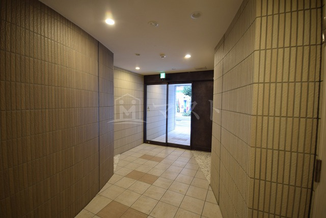 シャンテ与力町のロビー