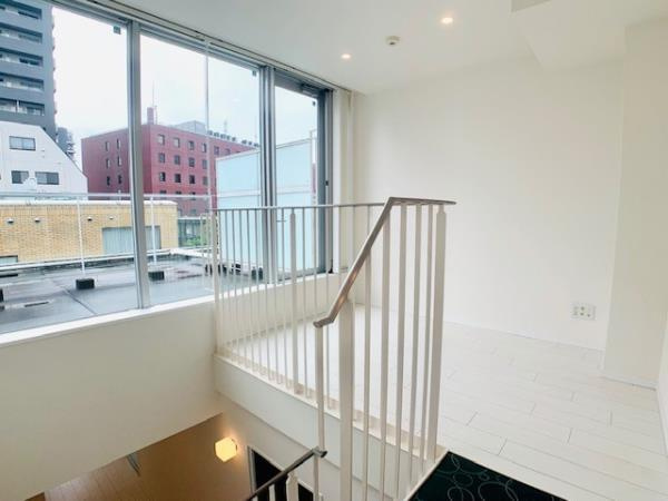 Ｂｒｉｌｌｉａ　ｉｓｔ　西麻布霞町の居間・リビング|居間です