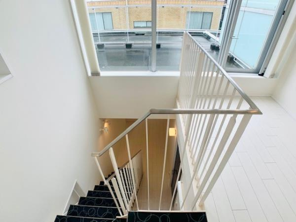 Ｂｒｉｌｌｉａ　ｉｓｔ　西麻布霞町の居間・リビング|ゆったりとしたリビングです