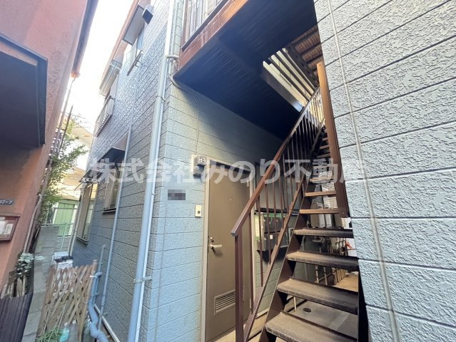 葛飾区新小岩４丁目のアパート