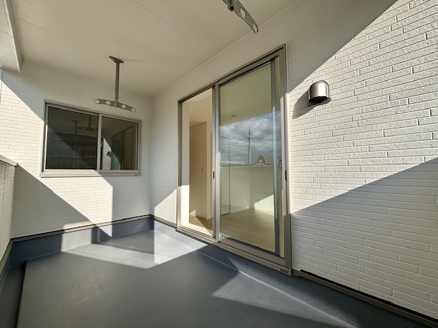 小郡市小郡の新築一戸建のバルコニー