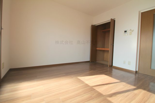 スクエア・Tの居間・リビング