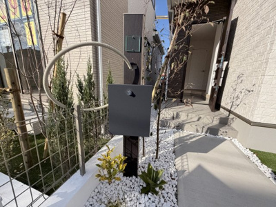 【設備】 | 沖縄市知花（全3棟）B号棟 | B号棟　オシャレなポスト♪