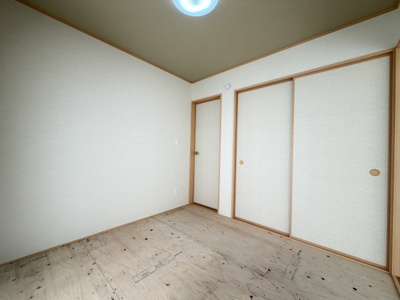 【和室】 | 沖縄市知花（全3棟）B号棟 | B号棟　和室4.5帖＋収納付き♪