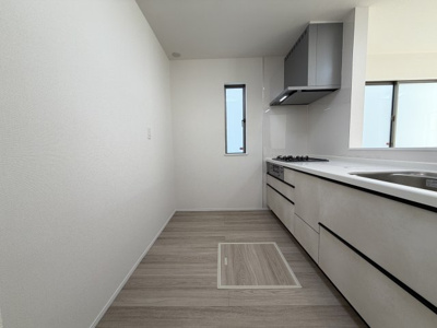 【キッチン】 | 沖縄市知花（全3棟）B号棟 | B号棟　使いやすいシステムキッチン♪