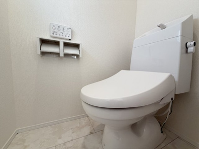【トイレ】 | 沖縄市知花（全3棟）B号棟 | B号棟　温水洗浄便座♪