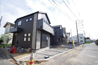 【前面道路含む現地写真】 | 【仲介手数料無料！！】府中市小柳町2丁目　新築戸建て（全2棟）1号棟　6099万円