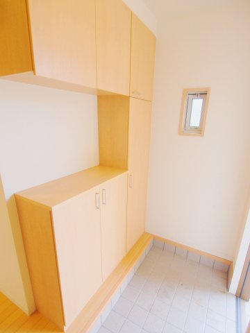 マグノリアBの玄関