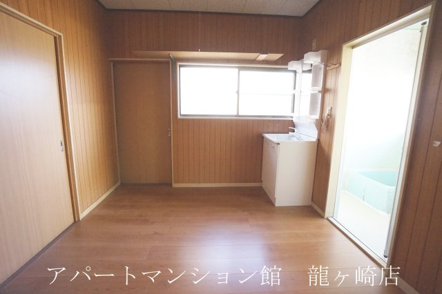 下町中川邸の洗面所