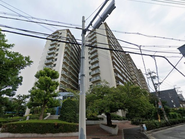 コスモシティ森林公園2号館の外観