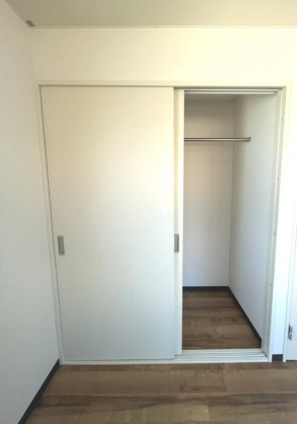 富山県高岡市　1棟マンションの収納