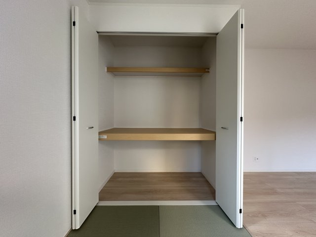 明石市大久保町松陰新築戸建2号棟の収納