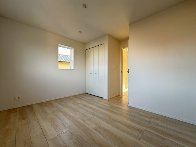 明石市大久保町松陰新築戸建2号棟の洋室