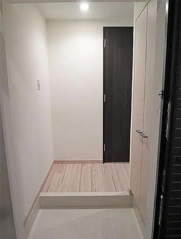 ARTESSIMO REVEの玄関