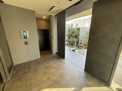 【エントランス】 | Moruan Residence