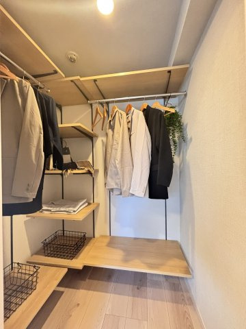 ウォークインクローゼット（洋室5.6帖）
