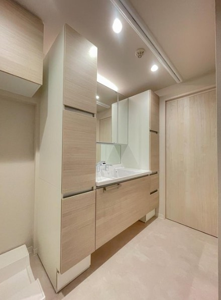 【独立洗面台】