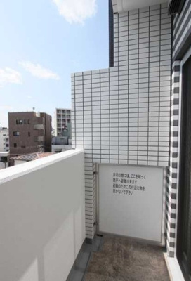 【バルコニー】 | レアライズ巣鴨