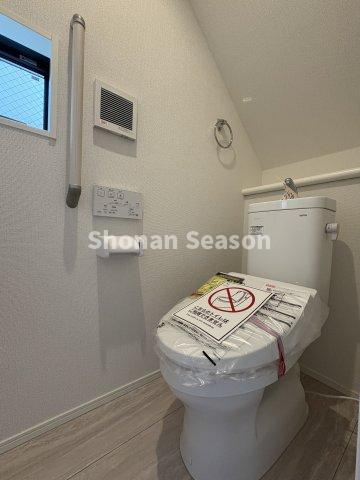 【トイレ】 | 各階にトイレがあり階段の昇り降りなくご使用いただけます。
朝の混雑緩和にも◎