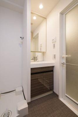 【洗面所】 | DIPS東十条 | 明るい洗面所です