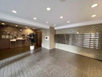 【エントランス】