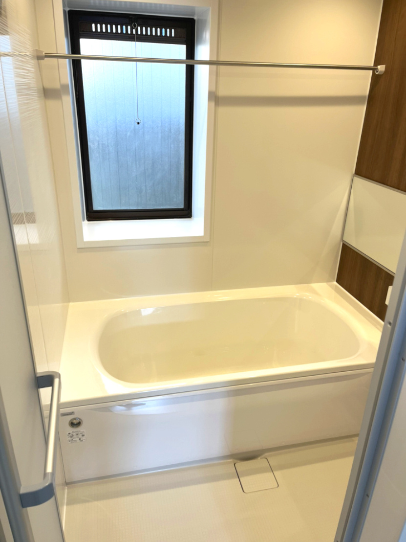 明石市朝霧台　中古戸建の浴室|落ち着いた空間のお風呂です