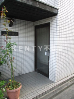 【エントランス】 | 建物の内部です