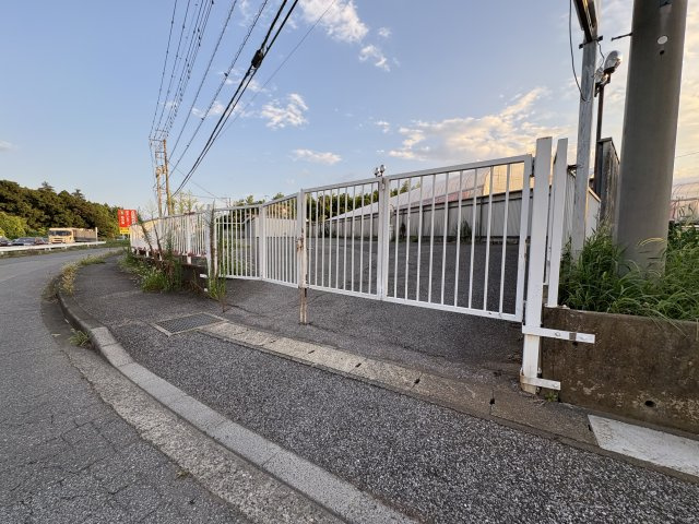 野田市吉春の事業用地の外観