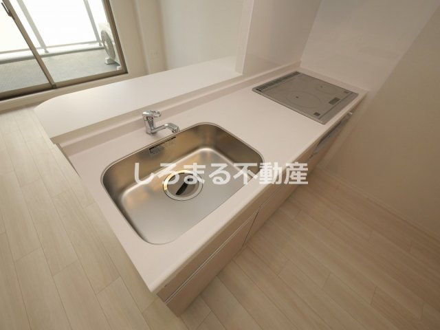 コンフォリア・リヴ大阪本町のキッチン