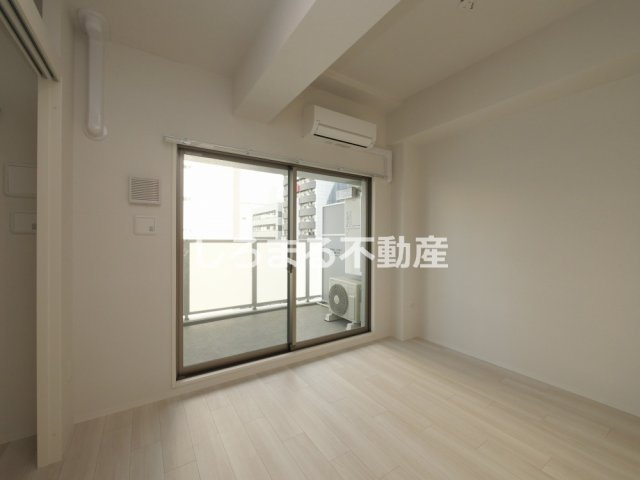 コンフォリア・リヴ大阪本町の居間・リビング