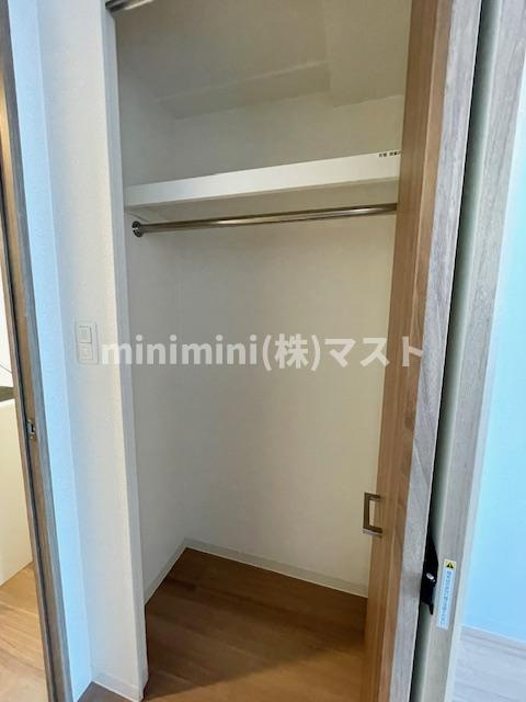 プレサンス心斎橋ブライトの収納