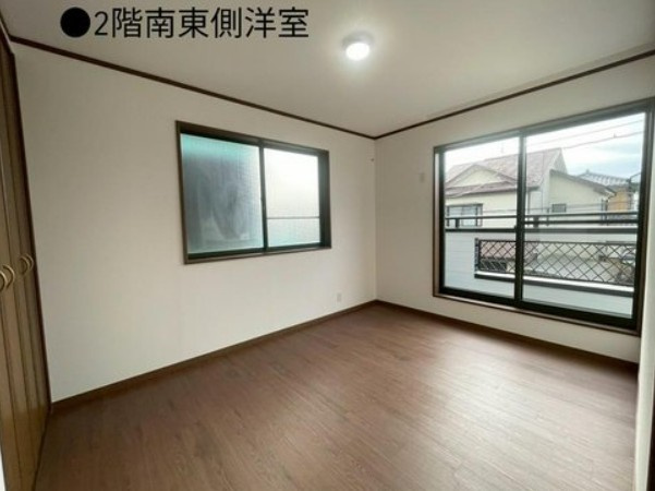 【中古】川越市府川リフォーム中古住宅の洋室|2F南東 洋室です