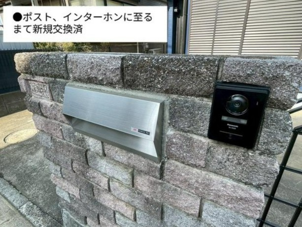 【中古】川越市府川リフォーム中古住宅の内装|ポストとインターフォン