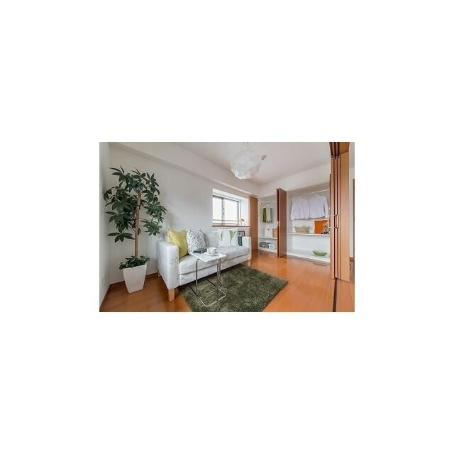 リバーレ池袋の居間・リビング