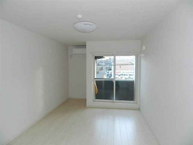 シャンブレット中島の居間・リビング