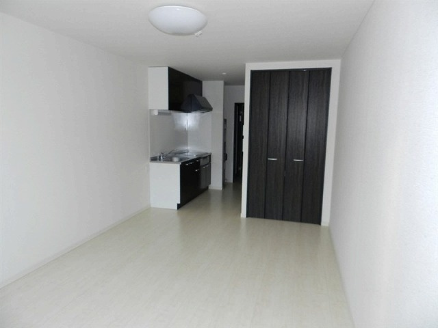 シャンブレット中島の内装