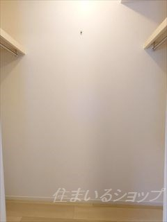 安芸高田市吉田町常友のアパートの収納|ウォークインクローゼット