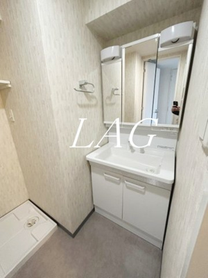 【洗面所】 | グラントレゾール浅草 | 洗面台です。