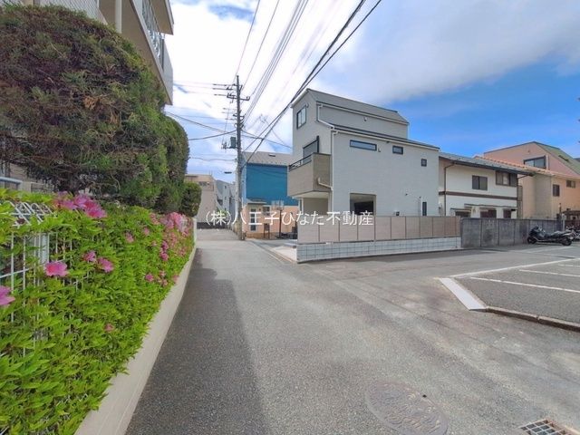 『八王子市新築戸建て』八王子市大和田町3-18-22【仲介手数料無料】の前面道路含む現地写真|～仲介手数料無料☆八王子ひなた不動産～八王子市大和田町　新築戸建て