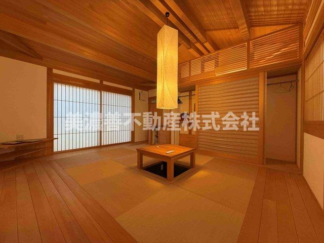 ５６１８０　美濃加茂市加茂野町稲辺中古戸建ての和室